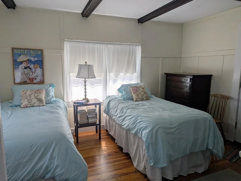 3 bed, 1 bath apartment for rent at 12 Cove Rd Unit -, Little Neck — photo 6 of 33