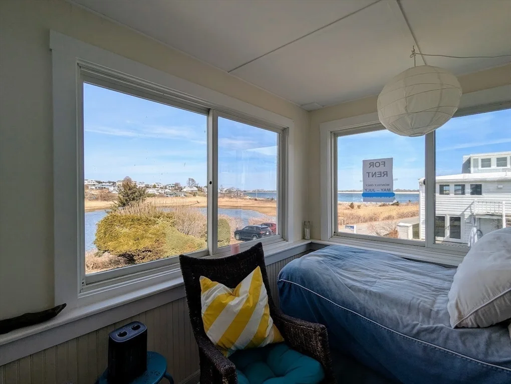 3 bed, 1 bath apartment for rent at 12 Cove Rd Unit -, Little Neck — photo 18 of 33