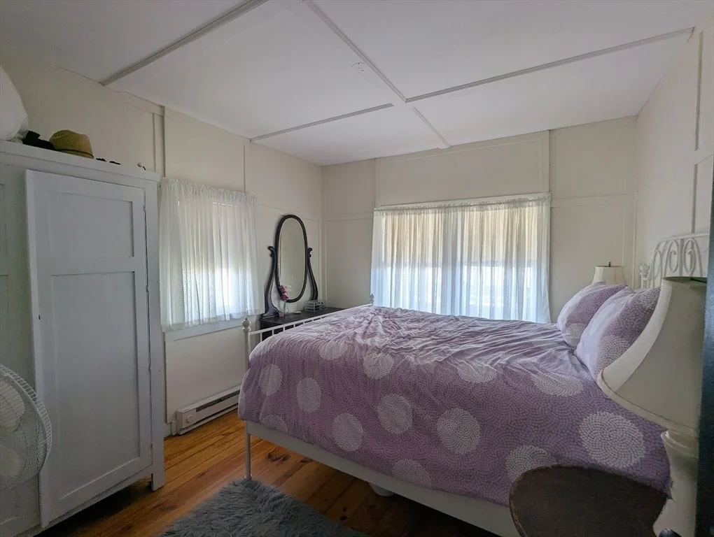 3 bed, 1 bath apartment for rent at 12 Cove Rd Unit -, Little Neck — photo 24 of 33