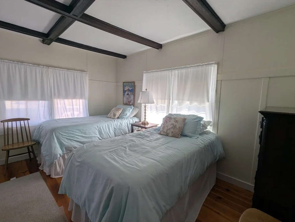 3 bed, 1 bath apartment for rent at 12 Cove Rd Unit -, Little Neck — photo 7 of 33