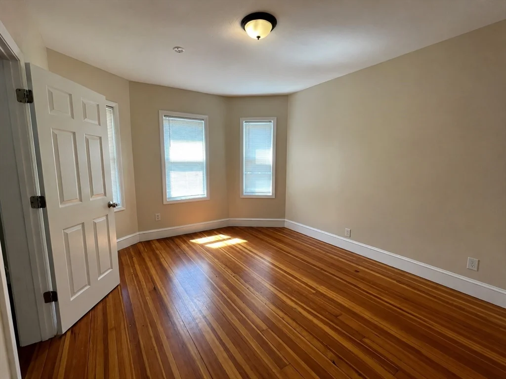3 bed, 1 bath apartment for rent at 12 Crowell St Unit 2, Dorchester — photo 9 of 12