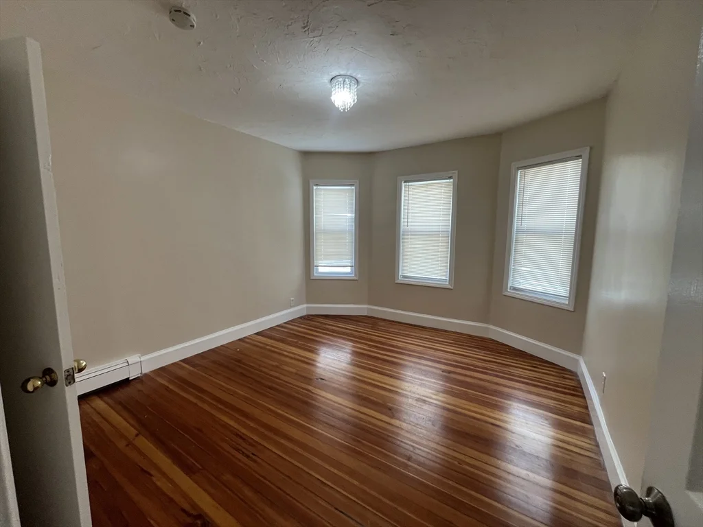 3 bed, 1 bath apartment for rent at 12 Crowell St Unit 2, Dorchester — photo 4 of 12