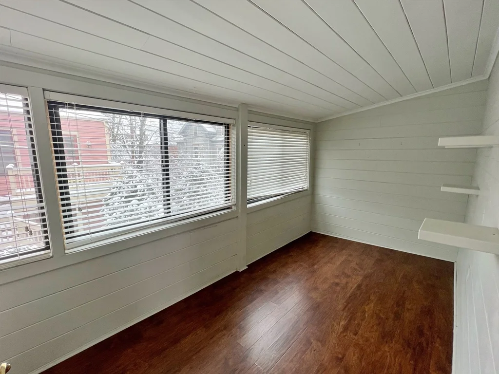 2 bed, 1 bath apartment for rent at 12 Crown Unit 2, Worcester — photo 14 of 16