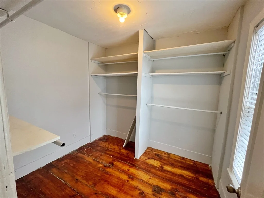 2 bed, 1 bath apartment for rent at 12 Crown Unit 2, Worcester — photo 5 of 16