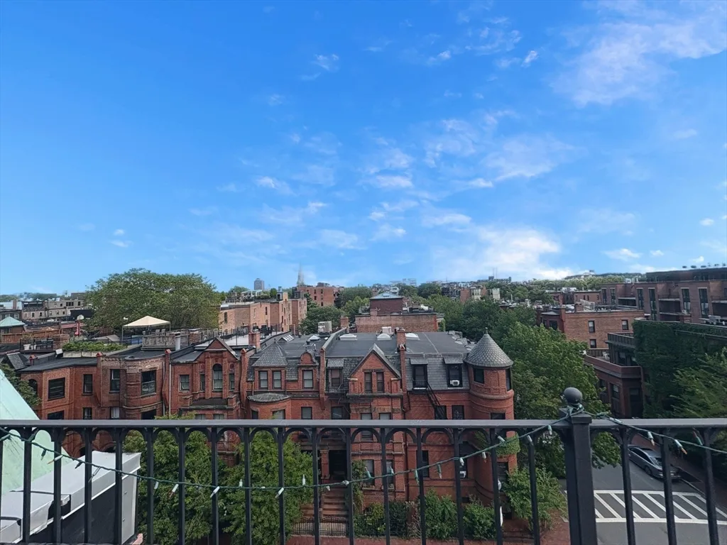 2 bed, 2 bath apartment for rent at 12 Cumberland St Unit 1, Back Bay — photo 25 of 30