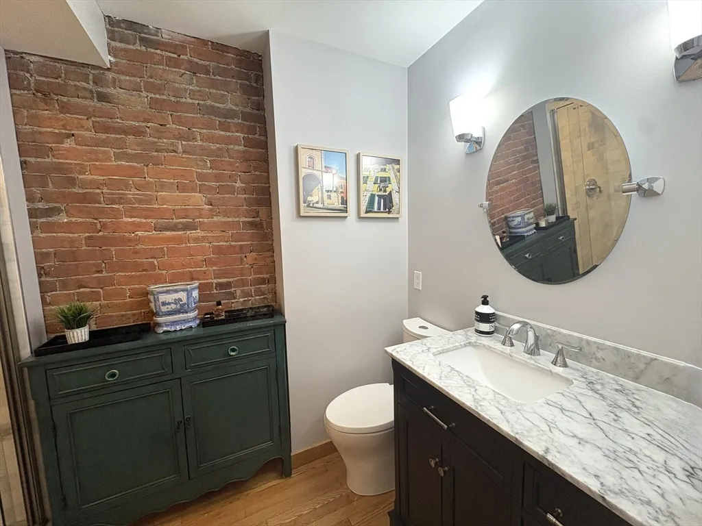 2 bed, 2 bath apartment for rent at 12 Cumberland St Unit 1, Back Bay — photo 11 of 30