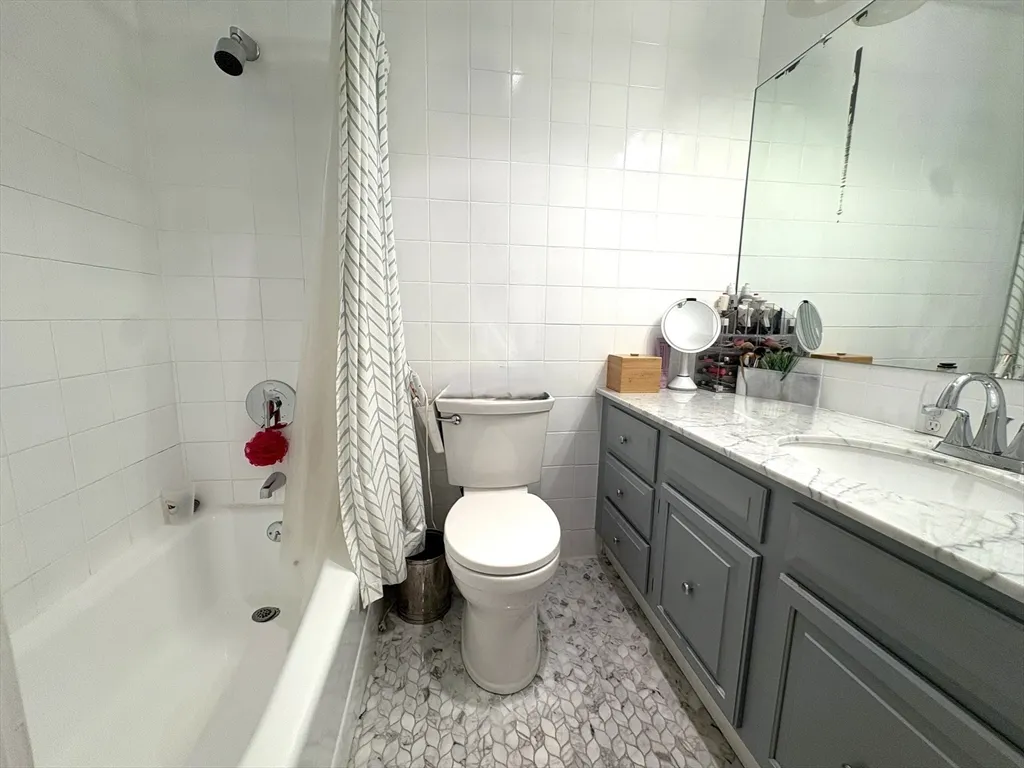 2 bed, 2 bath apartment for rent at 12 Cumberland St Unit 1, Back Bay — photo 16 of 30