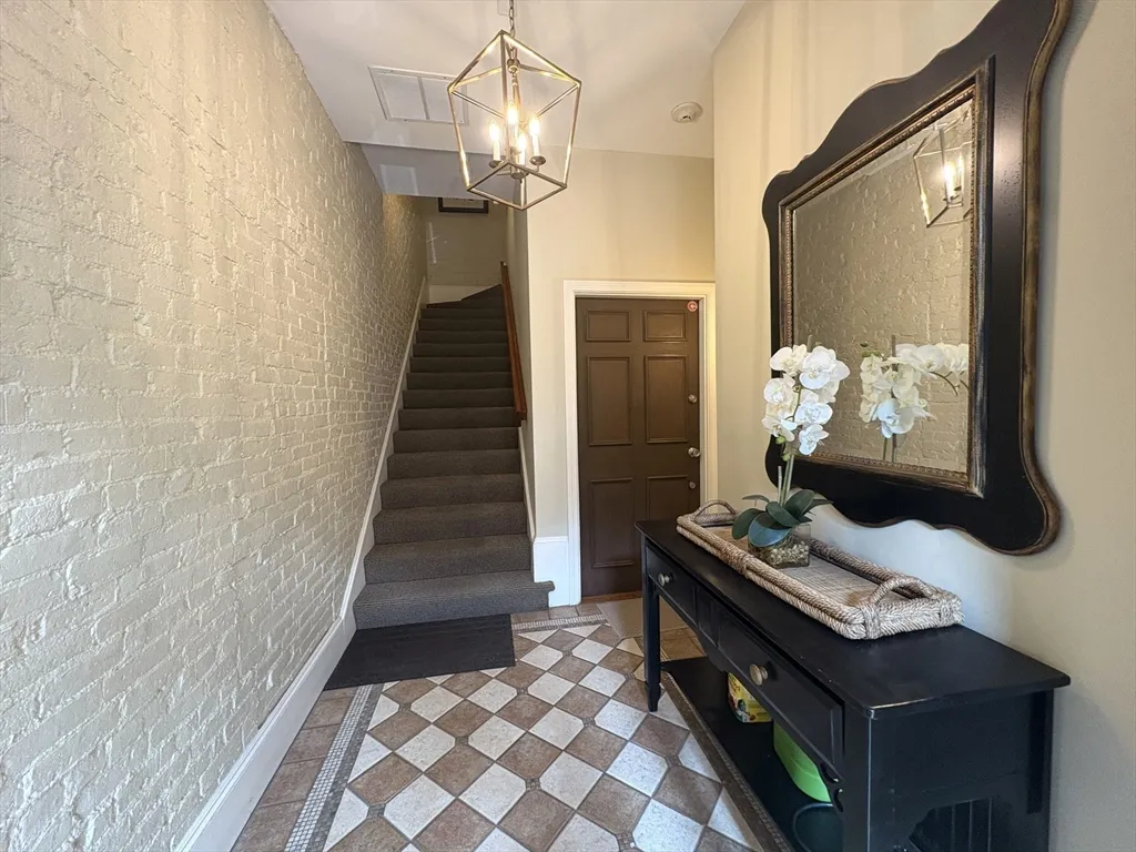 2 bed, 2 bath apartment for rent at 12 Cumberland St Unit 1, Back Bay — photo 22 of 30