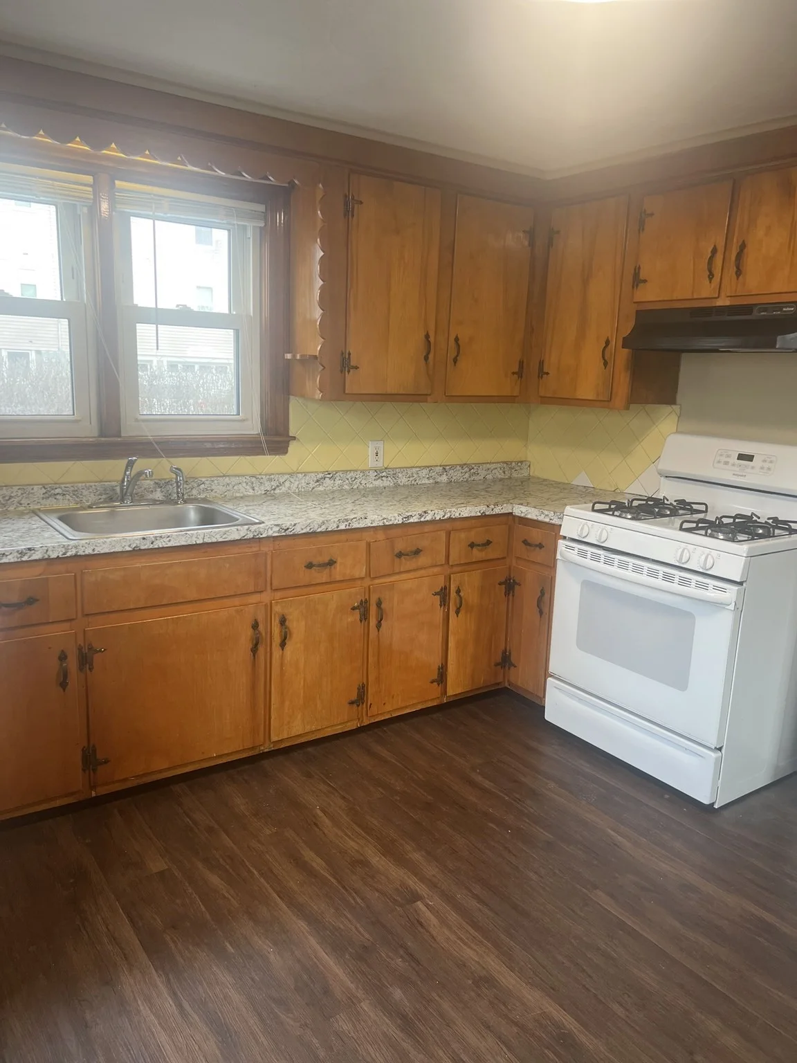 2 bed, 1 bath apartment for rent at 12 Curtis St Unit 1, Methuen — photo 4 of 8