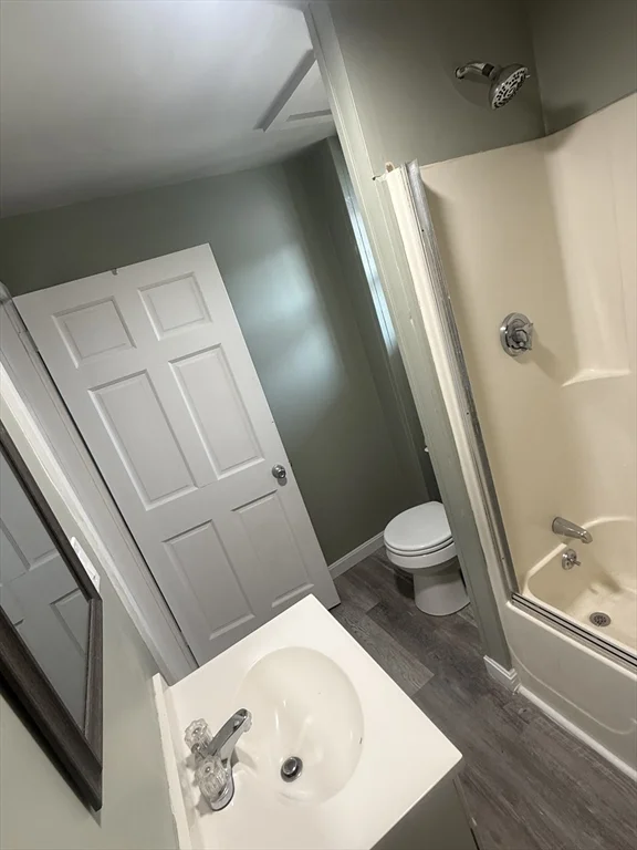 3 bed, 1 bath apartment for rent at 12 Cushing St Unit B, North Brookfield — photo 4 of 13