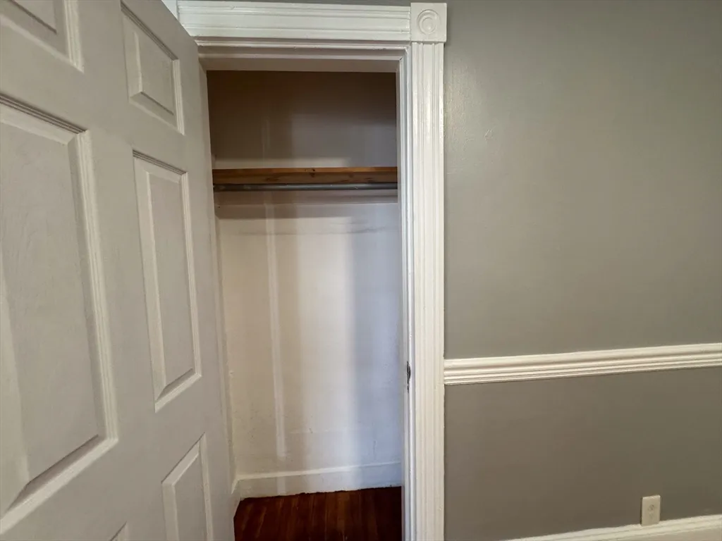 4 bed, 1 bath apartment for rent at 12 Dalrymple St Unit 2, Jamaica Plain — photo 13 of 21