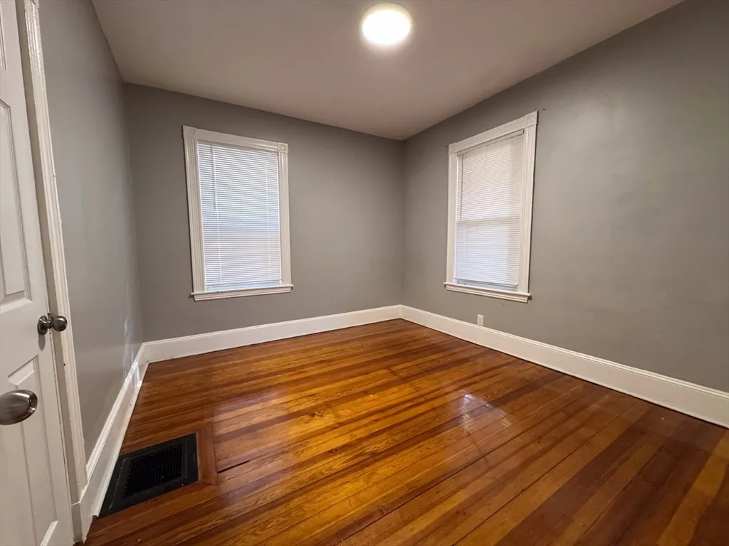 4 bed, 1 bath apartment for rent at 12 Dalrymple St Unit 2, Jamaica Plain — photo 10 of 21