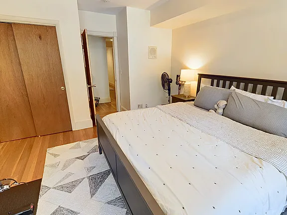 3 bed, 1.5 bath apartment for rent at 12 Dean Rd Unit 1, Brookline — photo 9 of 13