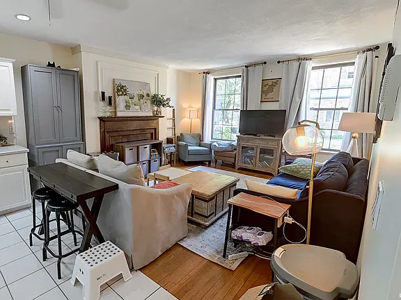 3 bed, 1.5 bath apartment for rent at 12 Dean Rd Unit 1, Brookline — photo 3 of 13