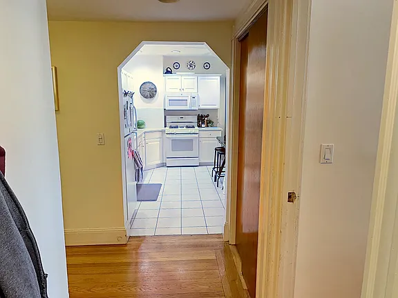 3 bed, 1.5 bath apartment for rent at 12 Dean Rd Unit 1, Brookline — photo 7 of 13
