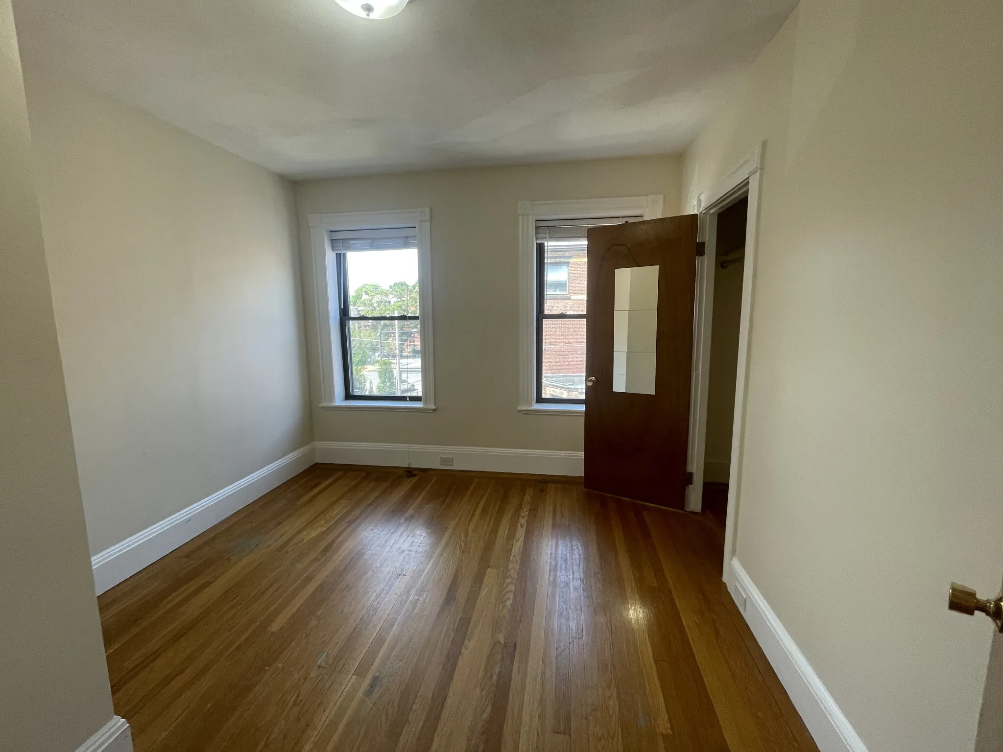 3 bed, 1.5 bath apartment for rent at 12 Dean Rd Unit 2, Brookline — photo 9 of 11