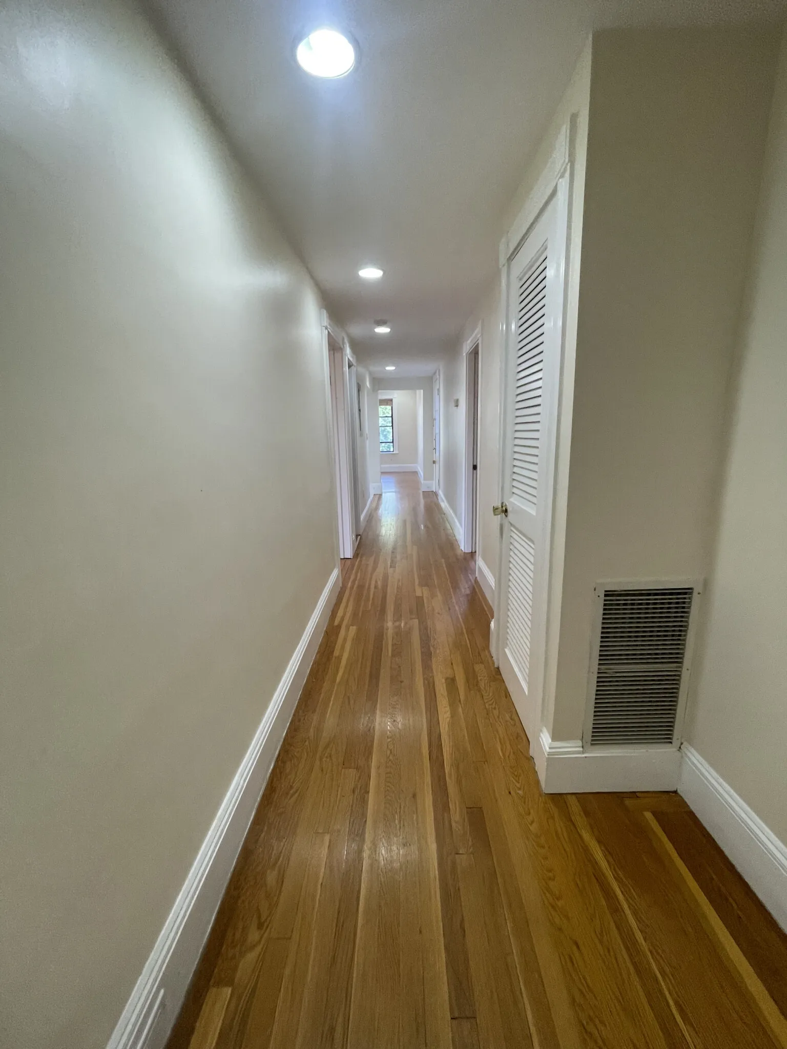 3 bed, 1.5 bath apartment for rent at 12 Dean Rd Unit 2, Brookline — photo 10 of 11