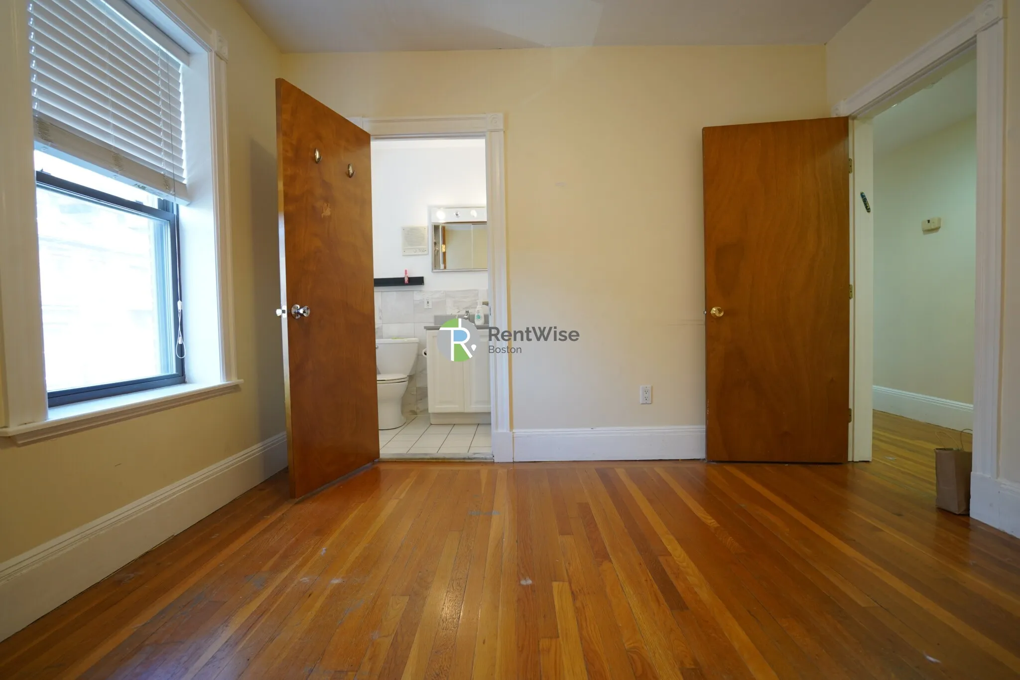 3 bed, 1.5 bath apartment for rent at 12 Dean Rd Unit 3A, Brookline — photo 10 of 31