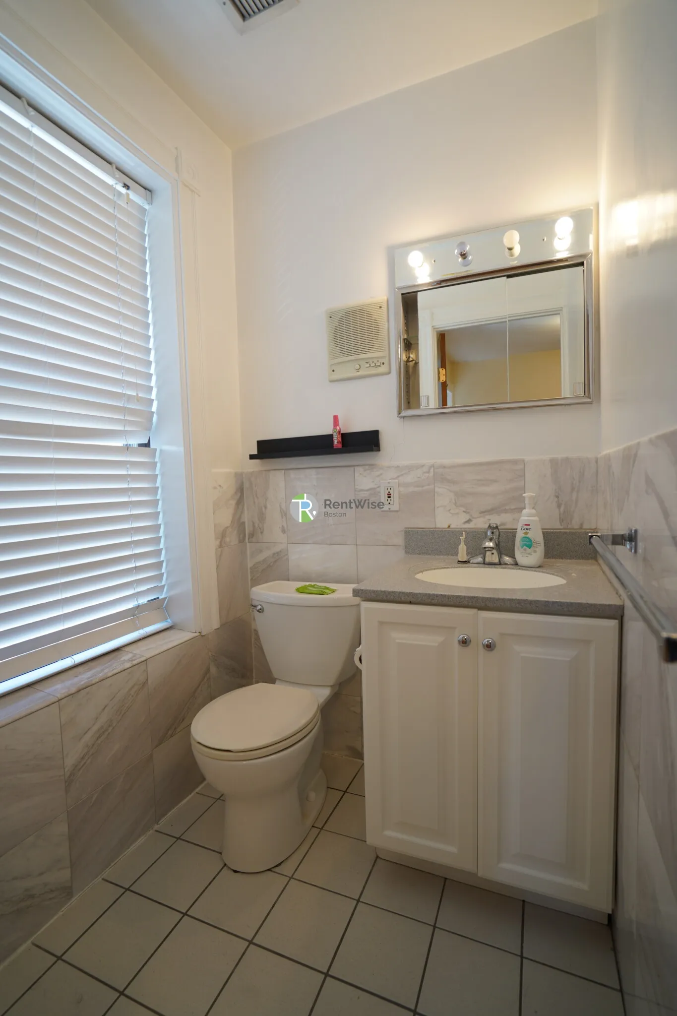 3 bed, 1.5 bath apartment for rent at 12 Dean Rd Unit 3A, Brookline — photo 11 of 31