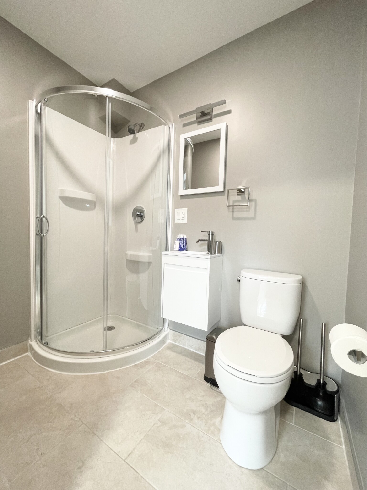 1 bed, 1 bath apartment for rent at 12 Derne St Unit 101, Beacon Hill — photo 9 of 18