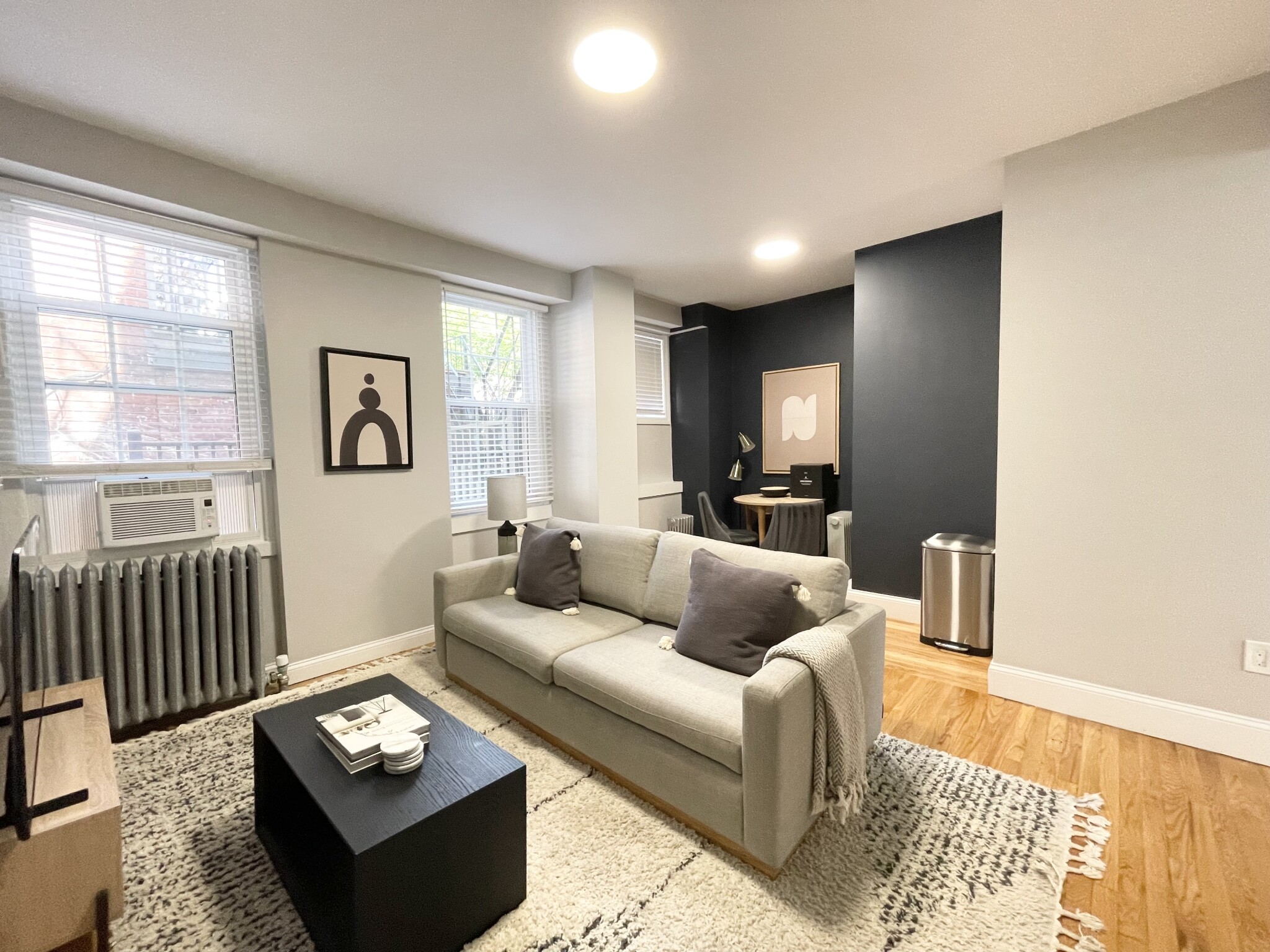 1 bed, 1 bath apartment for rent at 12 Derne St Unit 101, Beacon Hill — photo 7 of 18