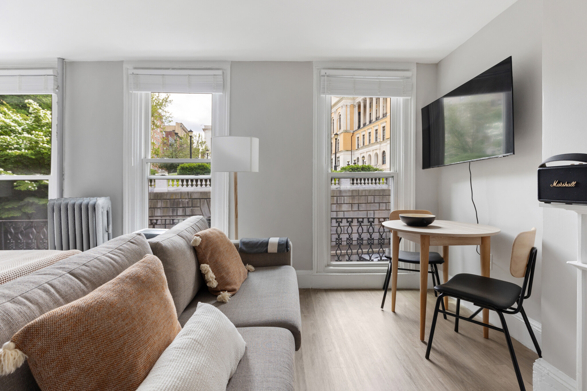 Studio bed, 1 bath apartment for rent at 12 Derne St Unit 202, Beacon Hill — photo 1 of 14