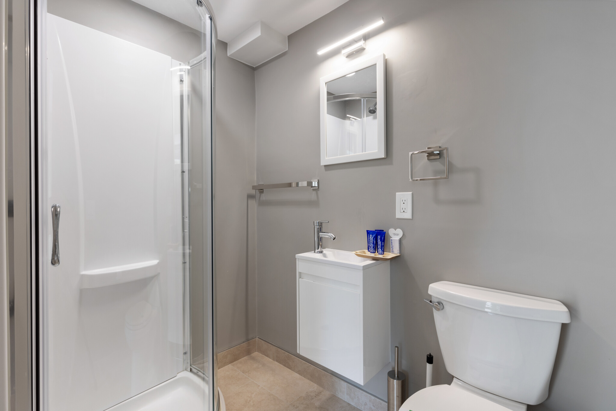 Studio bed, 1 bath apartment for rent at 12 Derne St Unit 202, Beacon Hill — photo 5 of 14