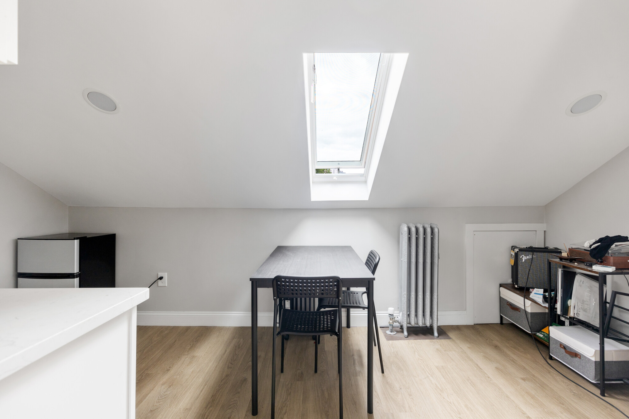 Studio bed, 1 bath apartment for rent at 12 Derne St Unit 411, Beacon Hill — photo 9 of 13
