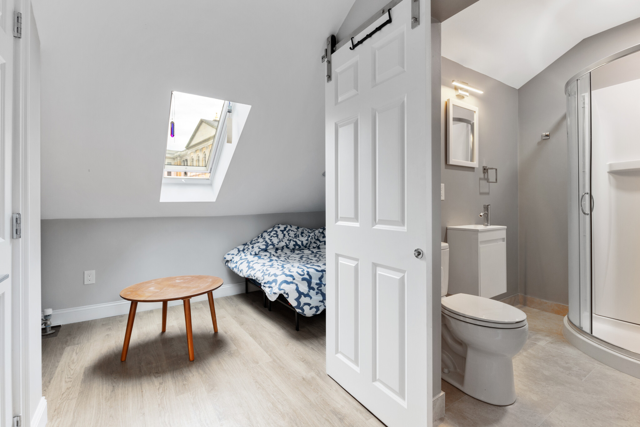 Studio bed, 1 bath apartment for rent at 12 Derne St Unit 411, Beacon Hill — photo 4 of 13