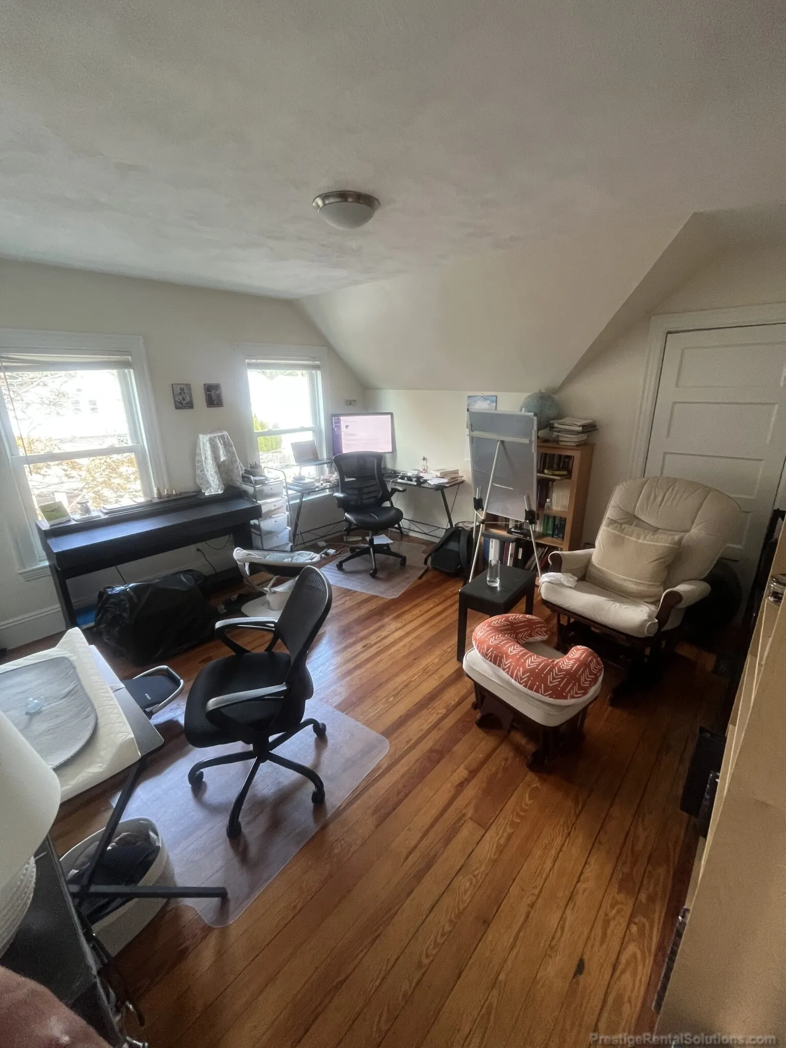 3 bed, 1 bath apartment for rent at 12 Donnybrook Rd Unit 2, Brighton — photo 11 of 22