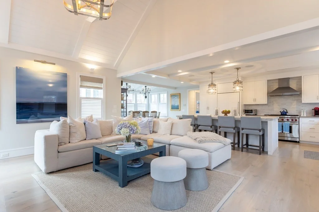 4 bed, 4+ bath apartment for rent at 12 East Lincoln Ave, Brant Point — photo 2 of 27