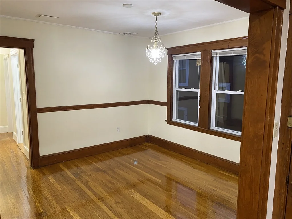 4 bed, 2 bath apartment for rent at 12 Eliot Crescent Unit 2, Brookline — photo 7 of 18