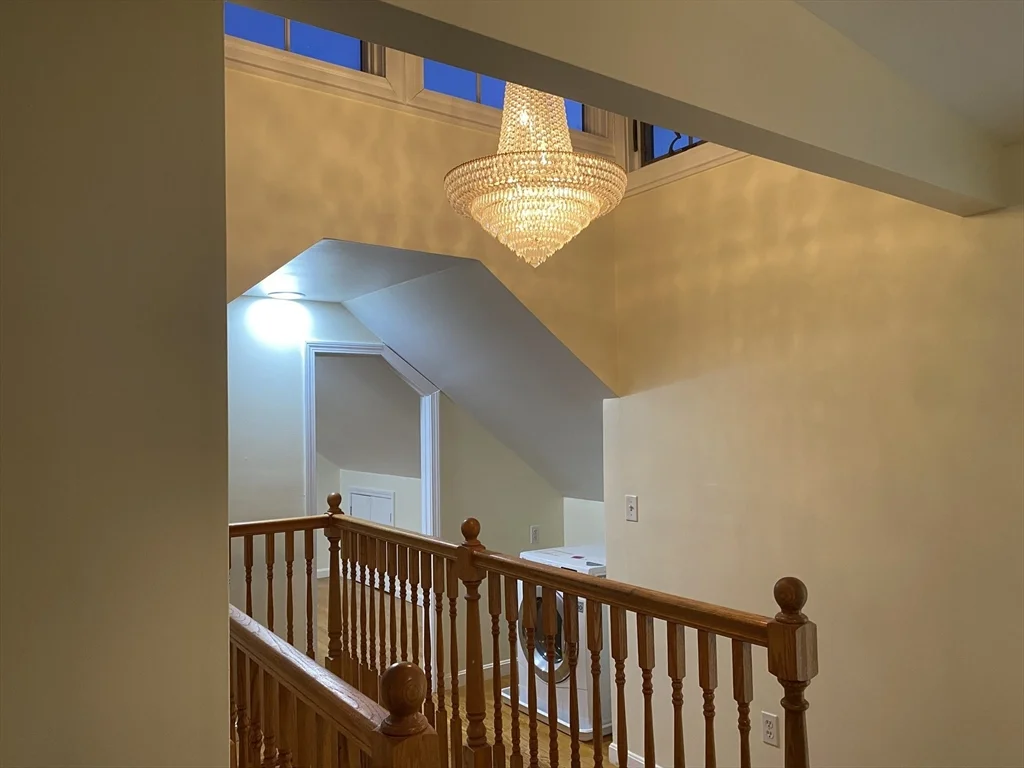 4 bed, 2 bath apartment for rent at 12 Eliot Crescent Unit 2, Brookline — photo 12 of 18