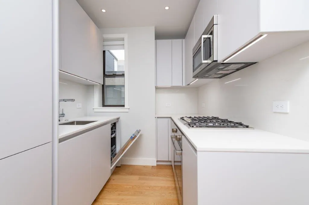 1.5 bed, 1 bath apartment for rent at 12 Elko St Unit 11, Brighton — photo 3 of 16