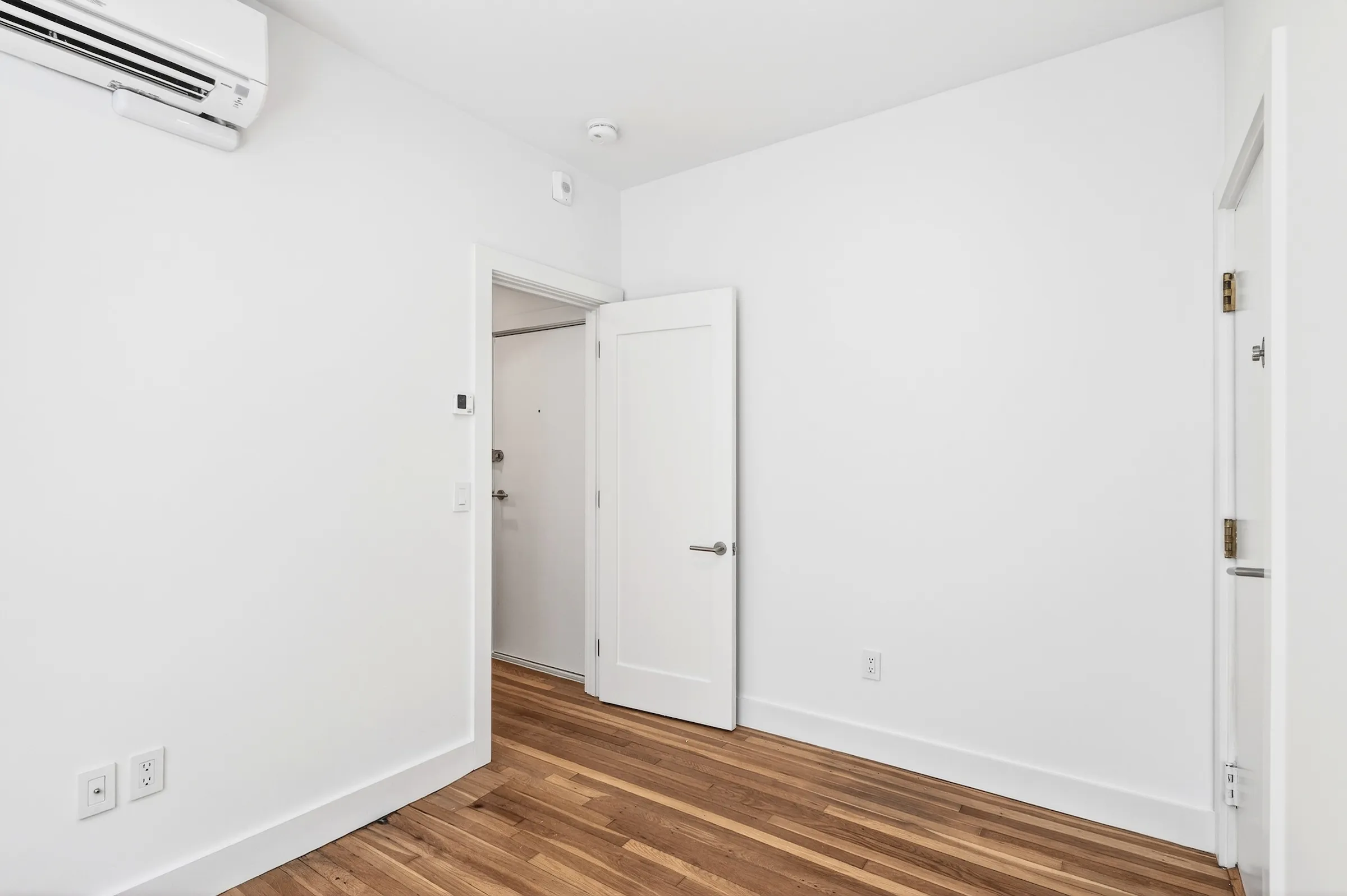 1.5 bed, 1 bath apartment for rent at 12 Elko St Unit 3, Brighton — photo 6 of 11