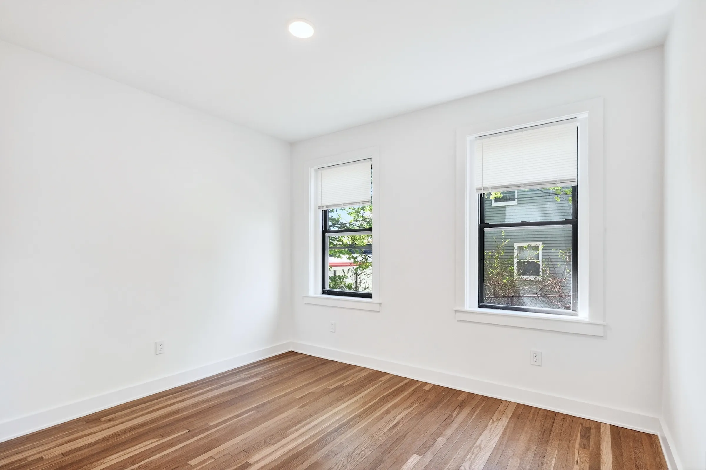 1.5 bed, 1 bath apartment for rent at 12 Elko St Unit 3, Brighton — photo 7 of 11