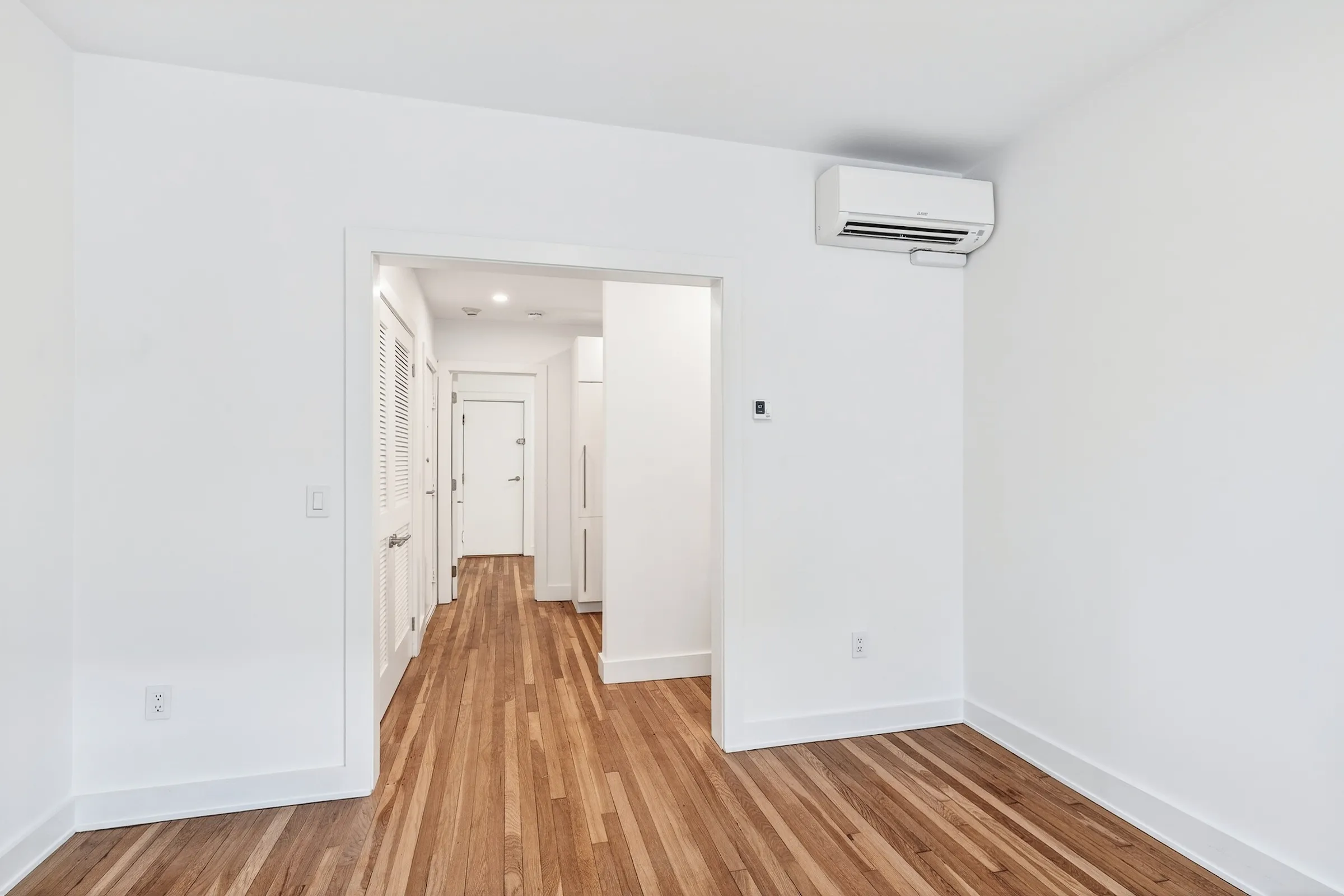 1.5 bed, 1 bath apartment for rent at 12 Elko St Unit 3, Brighton — photo 4 of 11
