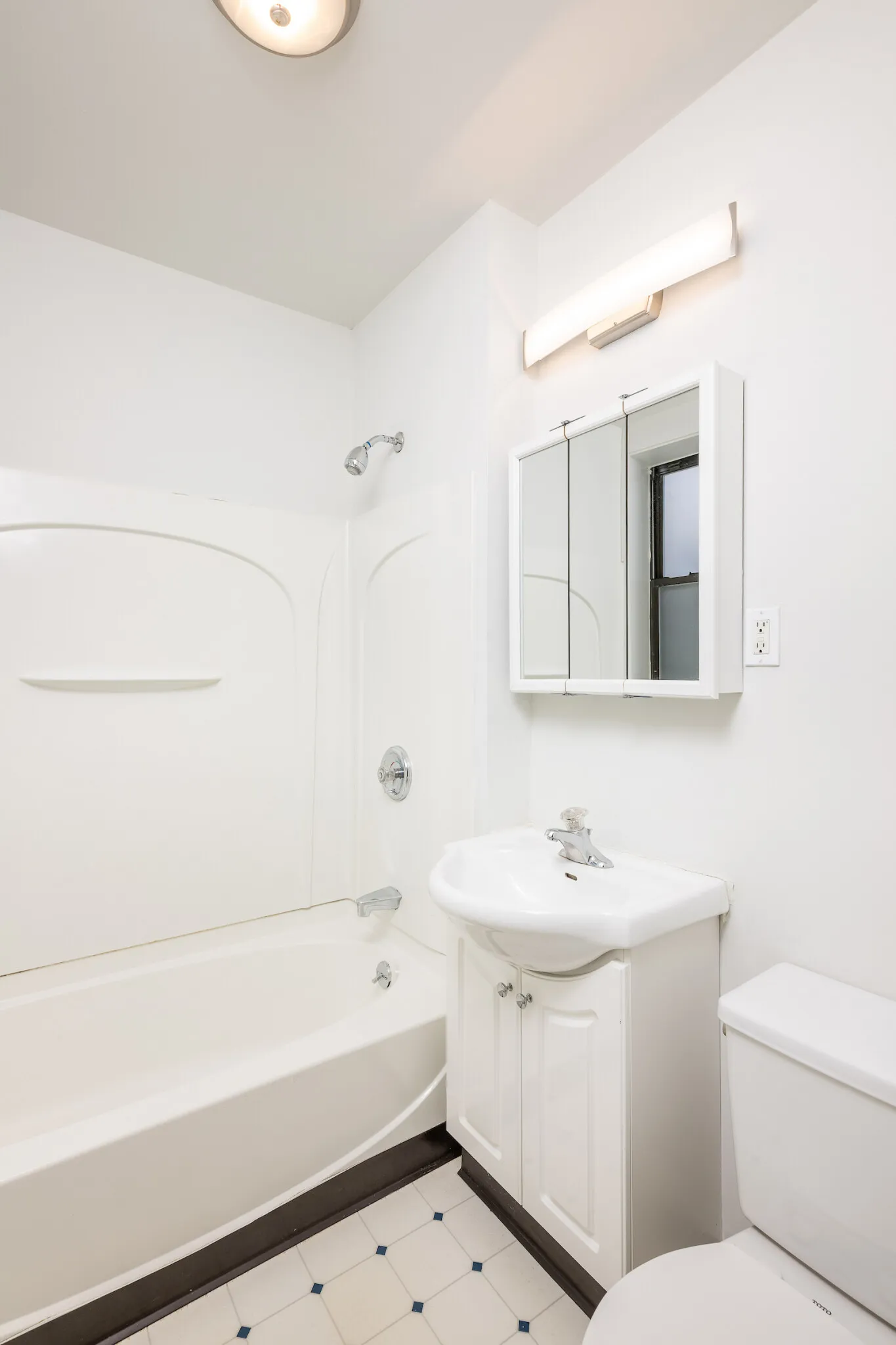 2 bed, 1 bath apartment for rent at 12 Elko St Unit 9, Brighton — photo 11 of 16