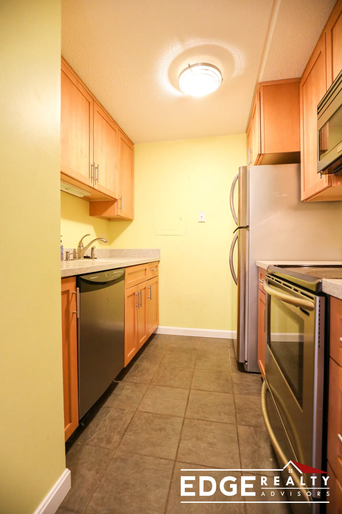 2 bed, 2 bath apartment for rent at 12 Ellery Sq Unit 501, Mid-Cambridge — photo 5 of 11