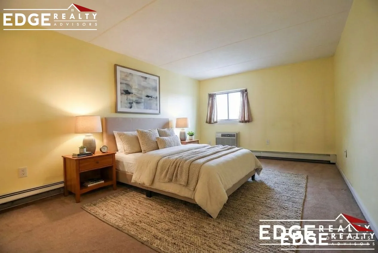 2 bed, 2 bath apartment for rent at 12 Ellery Sq Unit 501, Mid-Cambridge — photo 4 of 11