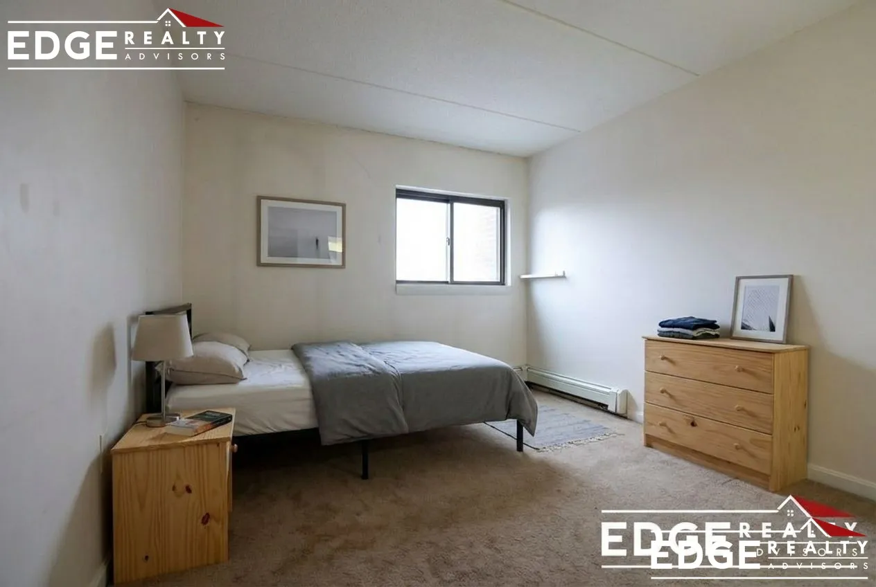 2 bed, 2 bath apartment for rent at 12 Ellery Sq Unit 501, Mid-Cambridge — photo 3 of 11