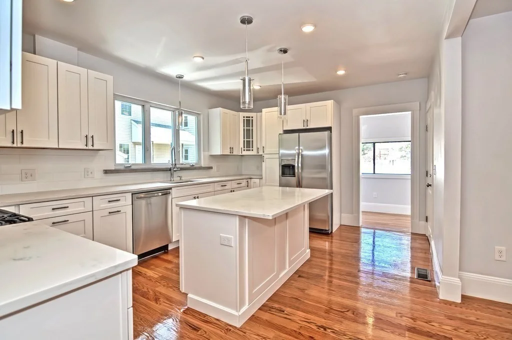 2 bed, 3 bath apartment for rent at 12 Emerald St Unit 1, Medford — photo 3 of 16