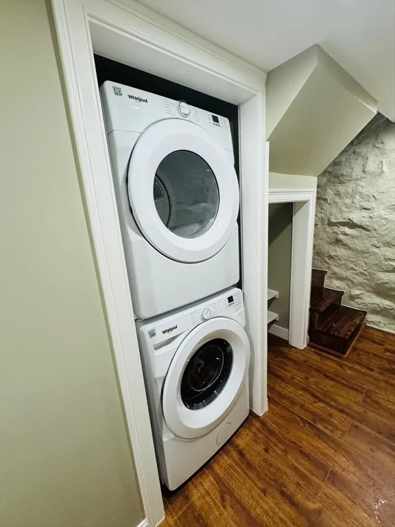 2 bed, 3 bath apartment for rent at 12 Emerald St Unit 1, Medford — photo 14 of 16