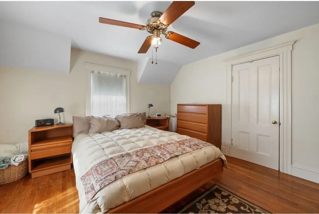 3 bed, 1 bath apartment for rent at 12 Endicott St, Saugus — photo 7 of 25