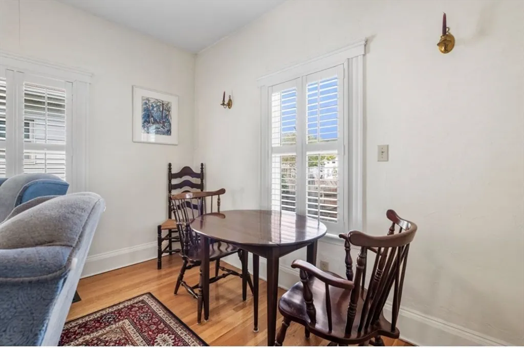 3 bed, 1 bath apartment for rent at 12 Endicott St, Saugus — photo 8 of 25