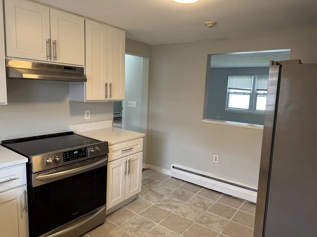 2 bed, 1 bath apartment for rent at 12 Essex St Unit 5, North Quincy — photo 7 of 10
