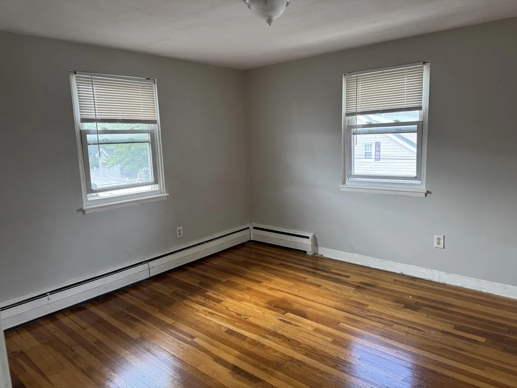 2 bed, 1 bath apartment for rent at 12 Essex St Unit 5, North Quincy — photo 5 of 10