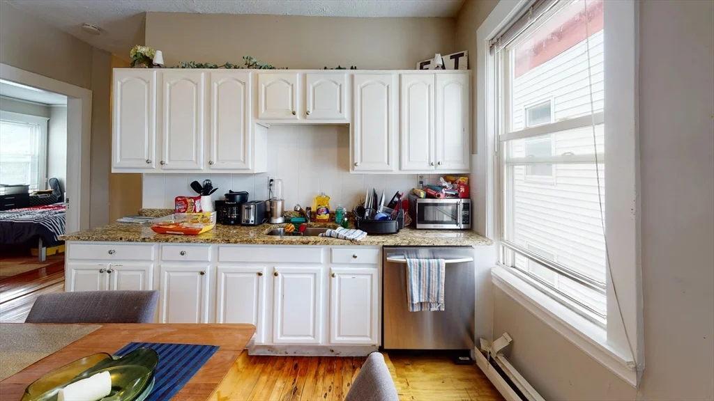 4 bed, 1 bath apartment for rent at 12 Estrella Unit 3, Jamaica Plain — photo 1 of 8