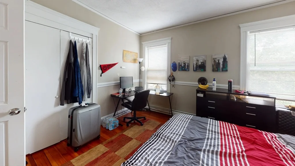 4 bed, 1 bath apartment for rent at 12 Estrella Unit 3, Jamaica Plain — photo 5 of 8