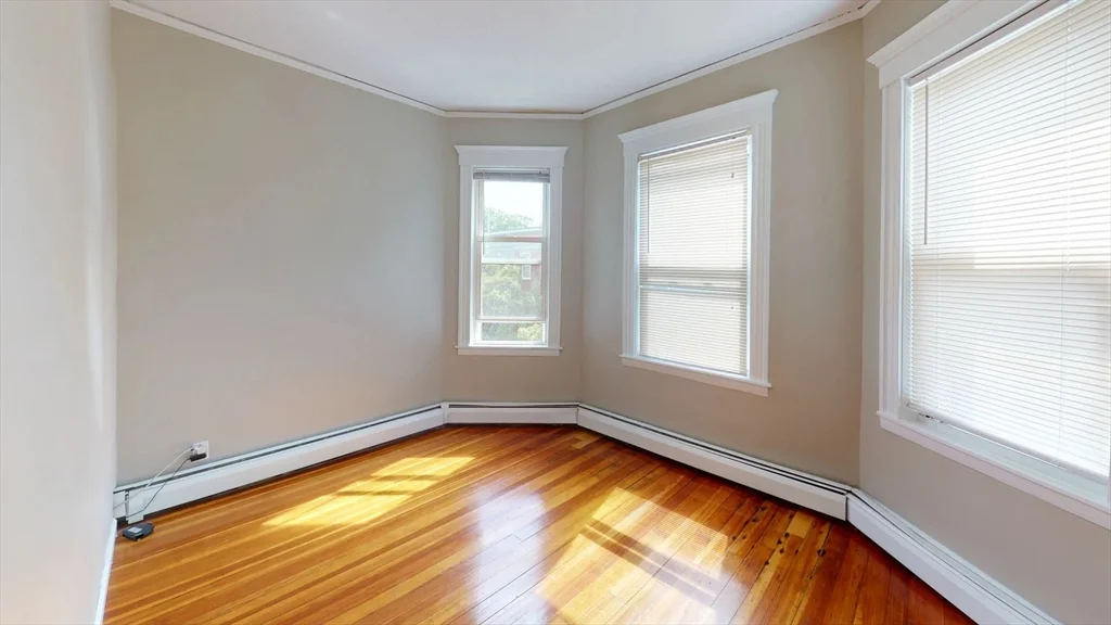 4 bed, 1 bath apartment for rent at 12 Estrella Unit 3, Jamaica Plain — photo 2 of 8